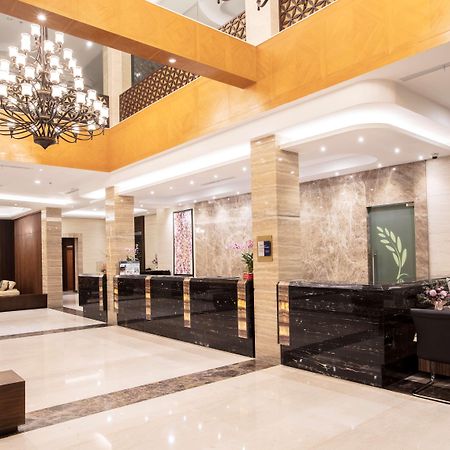 Best Western Kindai Hotel Banjarmasin  Extérieur photo