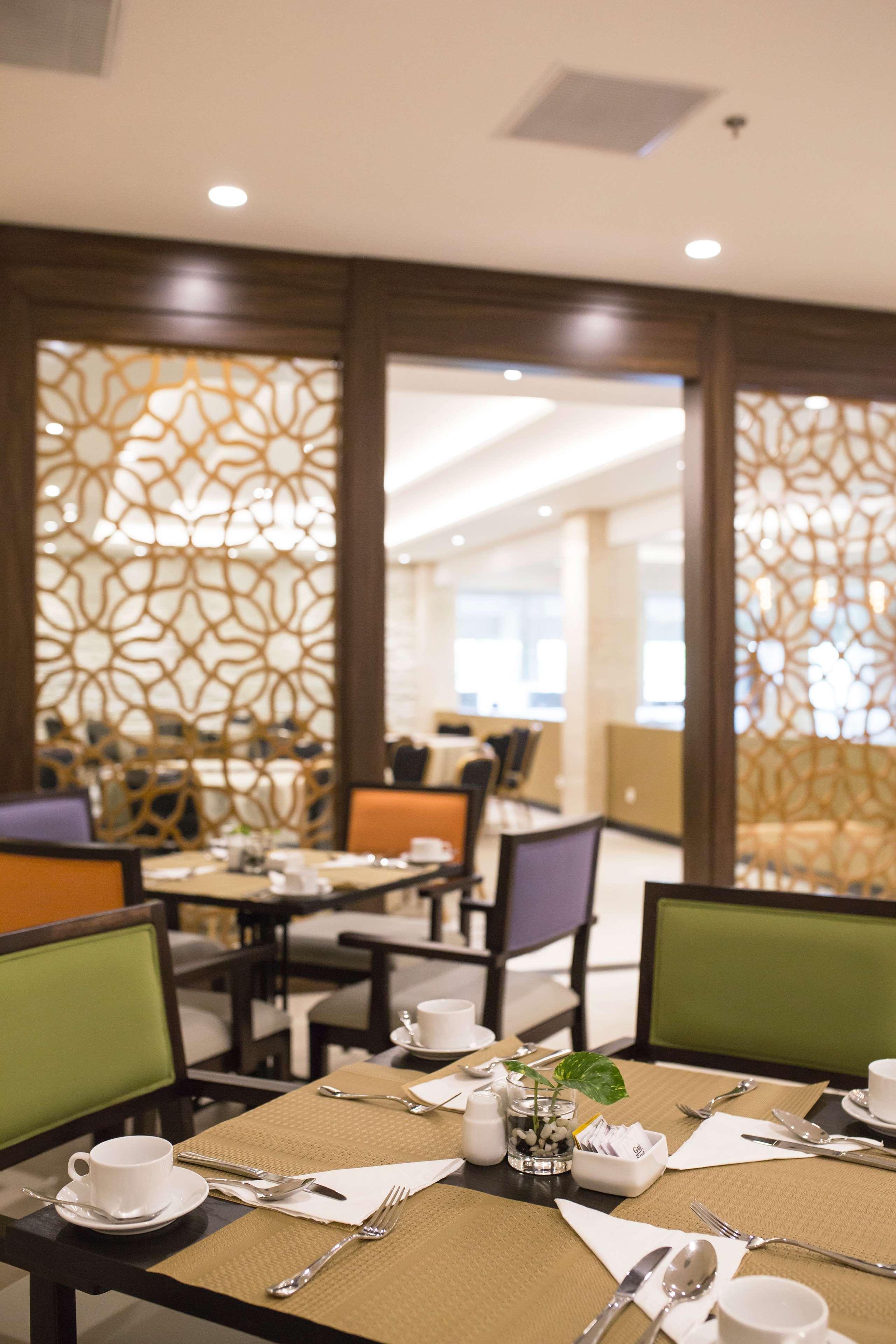 Best Western Kindai Hotel Banjarmasin  Extérieur photo