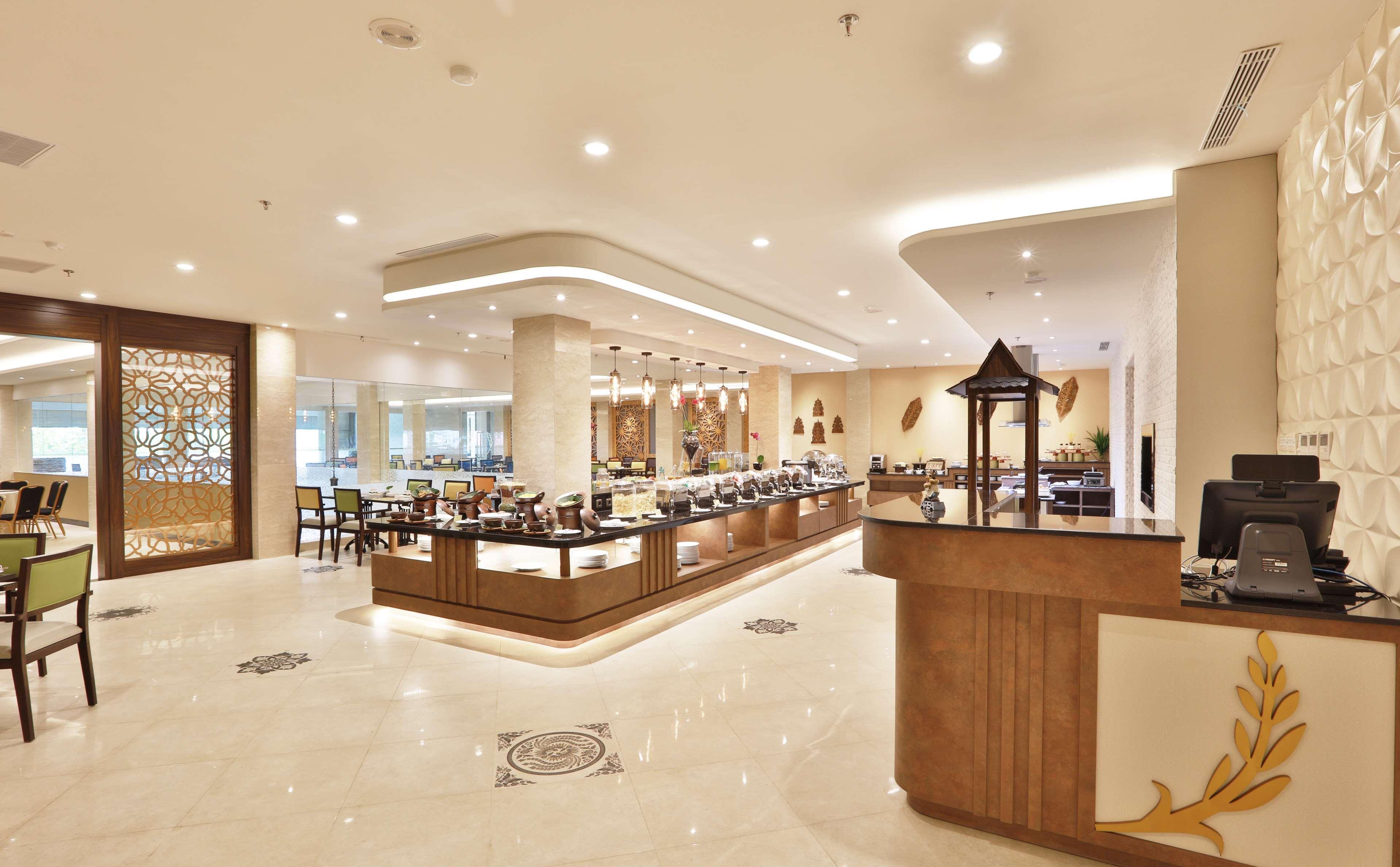 Best Western Kindai Hotel Banjarmasin  Extérieur photo