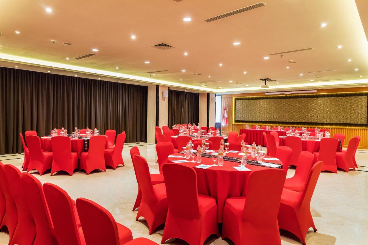 Best Western Kindai Hotel Banjarmasin  Extérieur photo