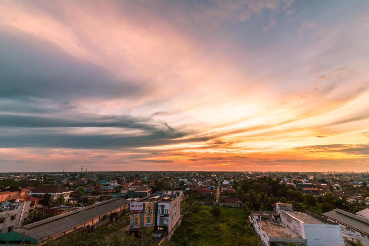 Best Western Kindai Hotel Banjarmasin  Extérieur photo