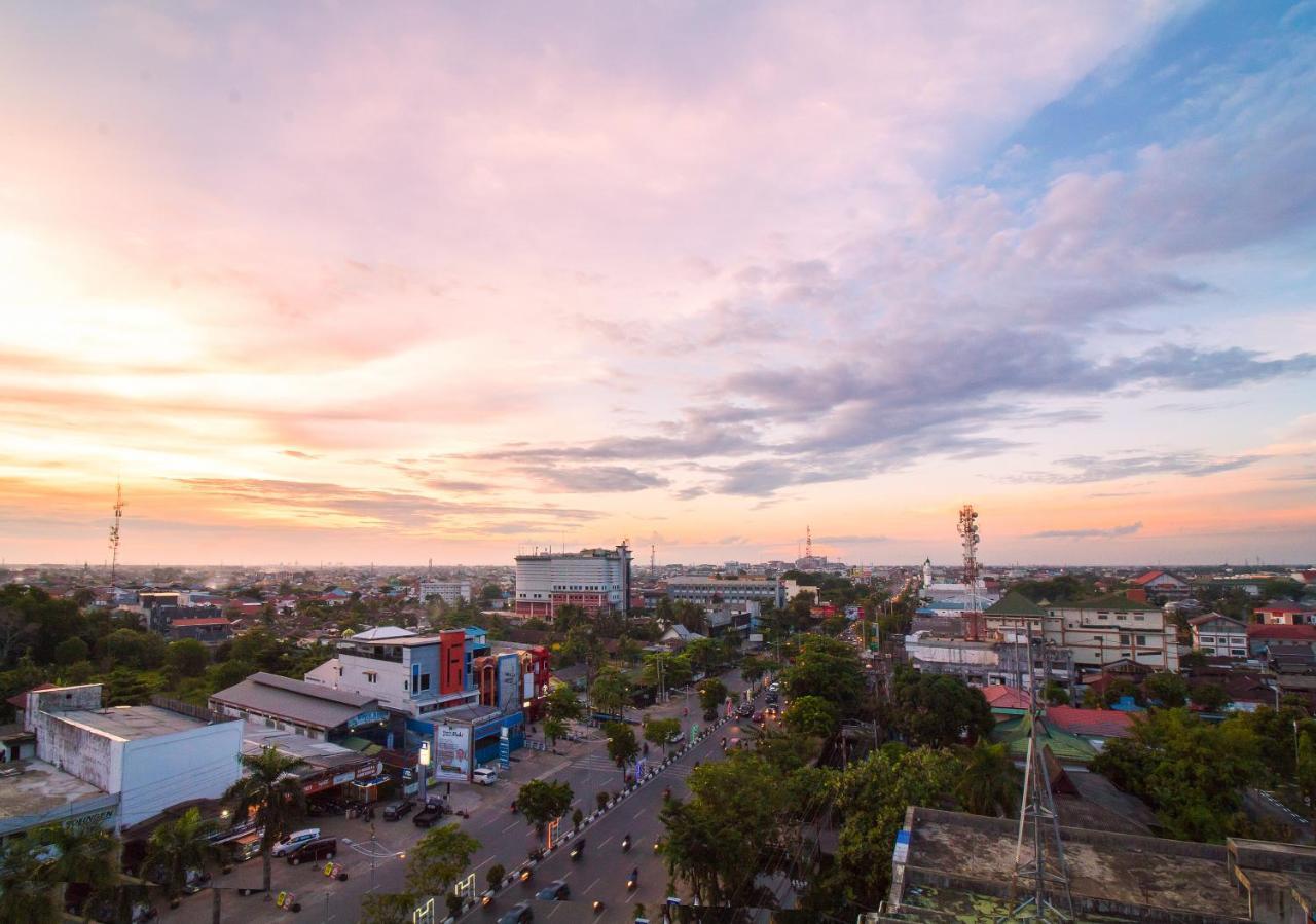 Best Western Kindai Hotel Banjarmasin  Extérieur photo